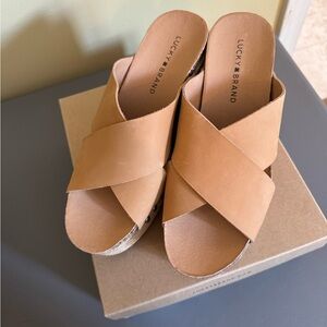 NEW lucky brand Neeka platform wedge